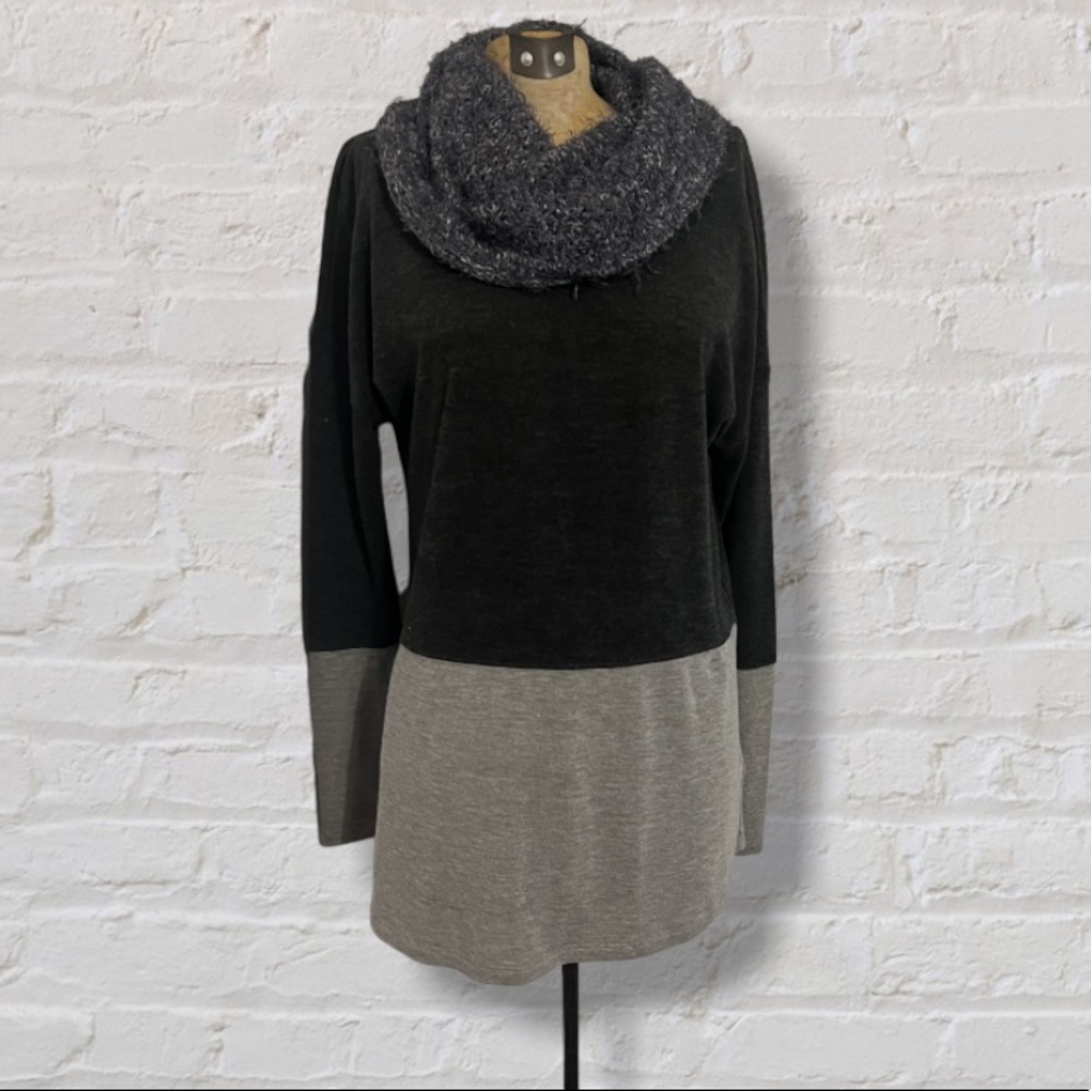 Blue Gray Charcoal Color Block Fuzzy Knit Cowl Ne… - image 1